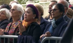 Chirac: des Français émus devant l'église Saint-Sulpice