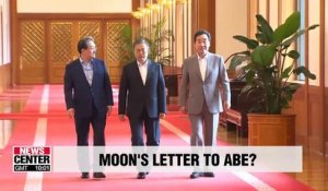 Moon may send friendly letter to Abe via S. Korean PM visiting Tokyo next week