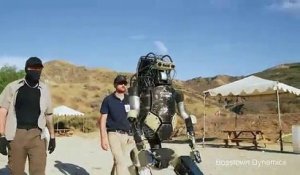 Le robot soldat (Corridor Digital)