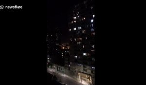 Chants d'opéra en pleine nuit dans les rues de Santiago au Chili