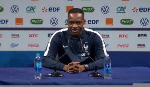 Bleus - Mandanda : ''Deschamps sait aussi être cash avec nous''