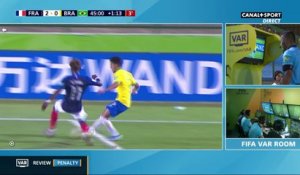 Coupe du Monde FIFA U-17 : Le Penalty pour le Brésil est annulé après consultation de la VAR !