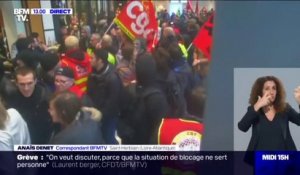Retraites: des manifestants occupent un centre commercial près de Nantes