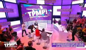 Un long baiser avec la langue entre Isabelle Morini-Bosc et Gilles Verdez dans "TPMP" surprend Cyril Hanouna et les téléspectateurs de l'émission - VIDEO