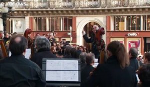 Un concert gratuit sur les marches de l'Opéra Garnier