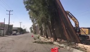 Un pan du mur de Donald Trump s'affaisse à cause de vents violents à la frontière californienne