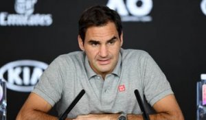 Son genou coûte Roland-Garros à Roger Federer !