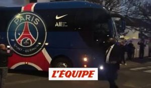 Le bus parisien en route vers le Parc - Foot - C1 - PSG