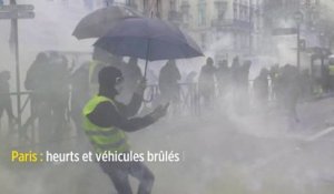 Paris : heurts et véhicules brûlés lors d'une manifestation de Gilets jaunes