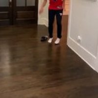 Confiné chez lui, Trae Young fait un concours à 3-points (à sa sauce)