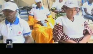 ORTM / L’Organisation internationale des migrants vient de remettre à 50 jeunes de Gao et de Bourem des kits et fournitures dans l’objectif de contribuer au effort de stabilisation du gouvernement Malien