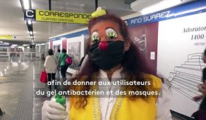 Mexique : des clowns dans le métro