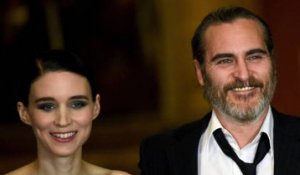 Rooney Maria et Joaquin Phoenix attendent leur premier enfant