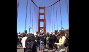 À San Francisco, des manifestants défilent sur le Golden Gate contre le racisme et les violences policières