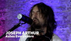 Dailymotion Elevate: Joseph Arthur - "Ashes Everywhere" live at Cafe Bohemia, NYC