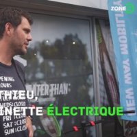 Le Mag Tennis Actu - Quand Paul-Henri Mathieu se met à la trottinette éléctrique de Zone-25 !