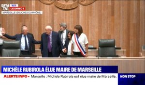 Marseille: élue maire, Michèle Rubirola revête l'écharpe tricolore