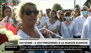 Bayonne - Regardez les larmes et l'émotion hier soir des 6.000 personnes lors de la marche blanche après l'agression sauvage d'un chauffeur de bus