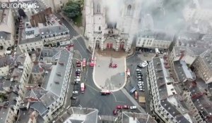Un drone filme la cathédrale de Nantes après l'incendie