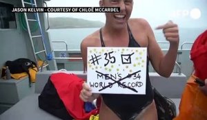 Une Australienne bat le record masculin du nombre de traversées de la Manche