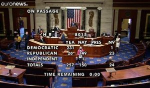 Poste américaine : la Chambre vote un plan d'aide massif