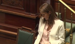 Sophie Wilmès a contesté le fait que les mesures prises mercredi par le Conseil National de Sécurité aient été "excessivement" assouplies