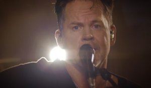 Gary Allan - Waste Of A Whiskey Drink (Acoustic Video)