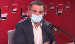 "En Isère, c'est 1200 personnes qui ont basculé au RSA depuis le printemps. En France, c'est un million de pauvres" (Éric Piolle)