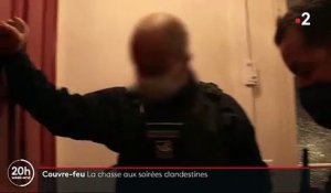 Couvre-feu : Des policiers surprennent une fête dans un domicile mais ne peuvent pas entrer et sont obligés de rebrousser chemin - Regardez