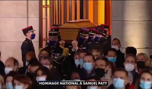 Hommage national à Samuel Paty dans la cour d’honneur de la Sorbonne