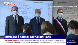 Hommage à Samuel Paty: Jean Castex assiste à la minute de silence observée au collège de Conflans-Sainte-Honorine