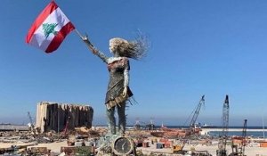 Beyrouth : une sculpture créée à partir des débris de l'explosion a été installée sur le port
