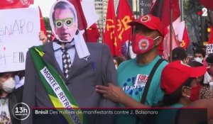 Brésil : des dizaines de milliers de manifestants contre Jair Bolsonaro