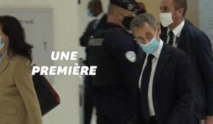 Les images de Nicolas Sarkozy arrivant à son procès pour corruption
