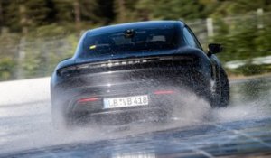 Record du Monde de drift pour la Porsche Taycan