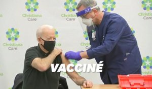 Joe Biden reçoit sa 2e dose du vaccin Pfizer/BioNTech devant les caméras