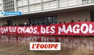 La banderole des supporters du PSG - Foot - WTF