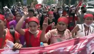 Birmanie : des milliers de manifestants contre le coup d’État militaire dans les rues de Rangoun