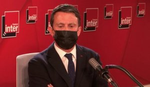 "Je ne parle jamais de violences policières" (Manuel Valls)