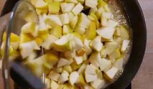 Tortillas roulées aux pommes confites et au miel