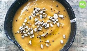 Velouté de carottes, lentilles corail, graines de tournesol et pointe de curry