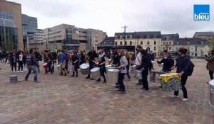 La culture en colère : concert de tambours au Mans