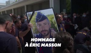 À Avignon, en mémoire d'Éric Masson, rassemblement ému et minute de silence