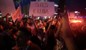 Manifestations à Cuba, les citoyens demandent la démission du président