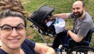 États-Unis : des lycéens fabriquent un fauteuil-poussette pour aider un père handicapé à promener son bébé