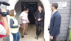 Sammy Mahdi visite le centre Fedasil à Spa