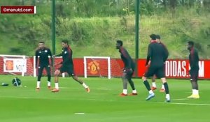 Premier League - Le premier entraînement de Varane avec Man United