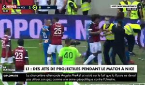 Le chaos hier soir lors de la rencontre Nice-Marseille : Pelouse envahie, joueurs agressés, match arrêté définitivement, mais que s'est-il passé ? Regardez les images d'un fiasco