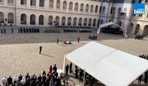 Marseillaise durant l'hommage national à Jean-Paul Belmondo