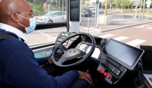 La RATP teste un bus qui se conduit sans les mains